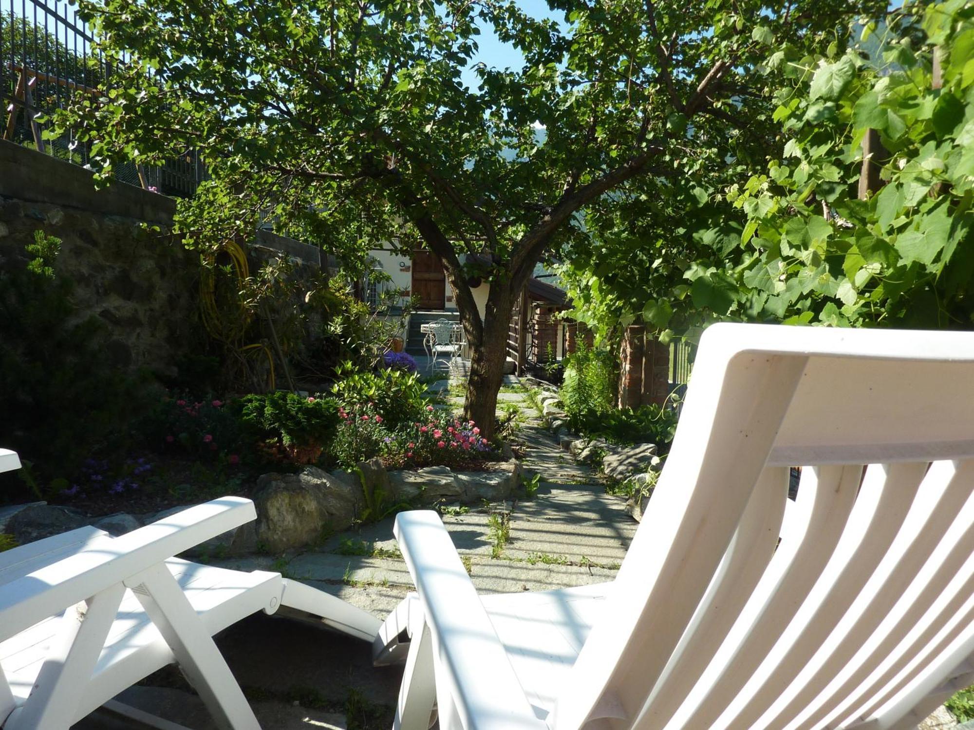 B&B Le Village Montjovet Exteriör bild